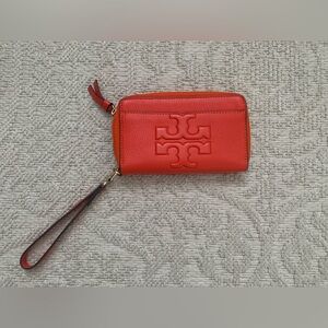 Tory Burch - Bombe-T Smartphone Wristlet